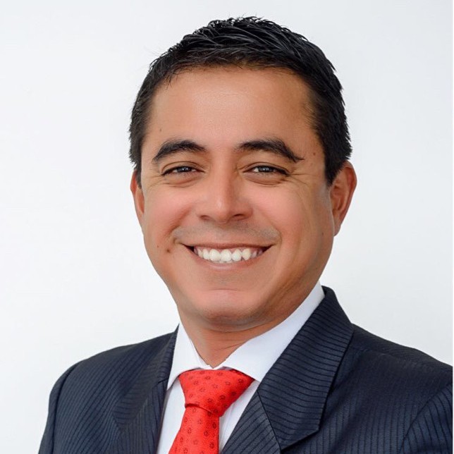 Carlos Bustamante